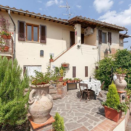 Awesome Home In Montefoscoli With Wifi Екстериор снимка
