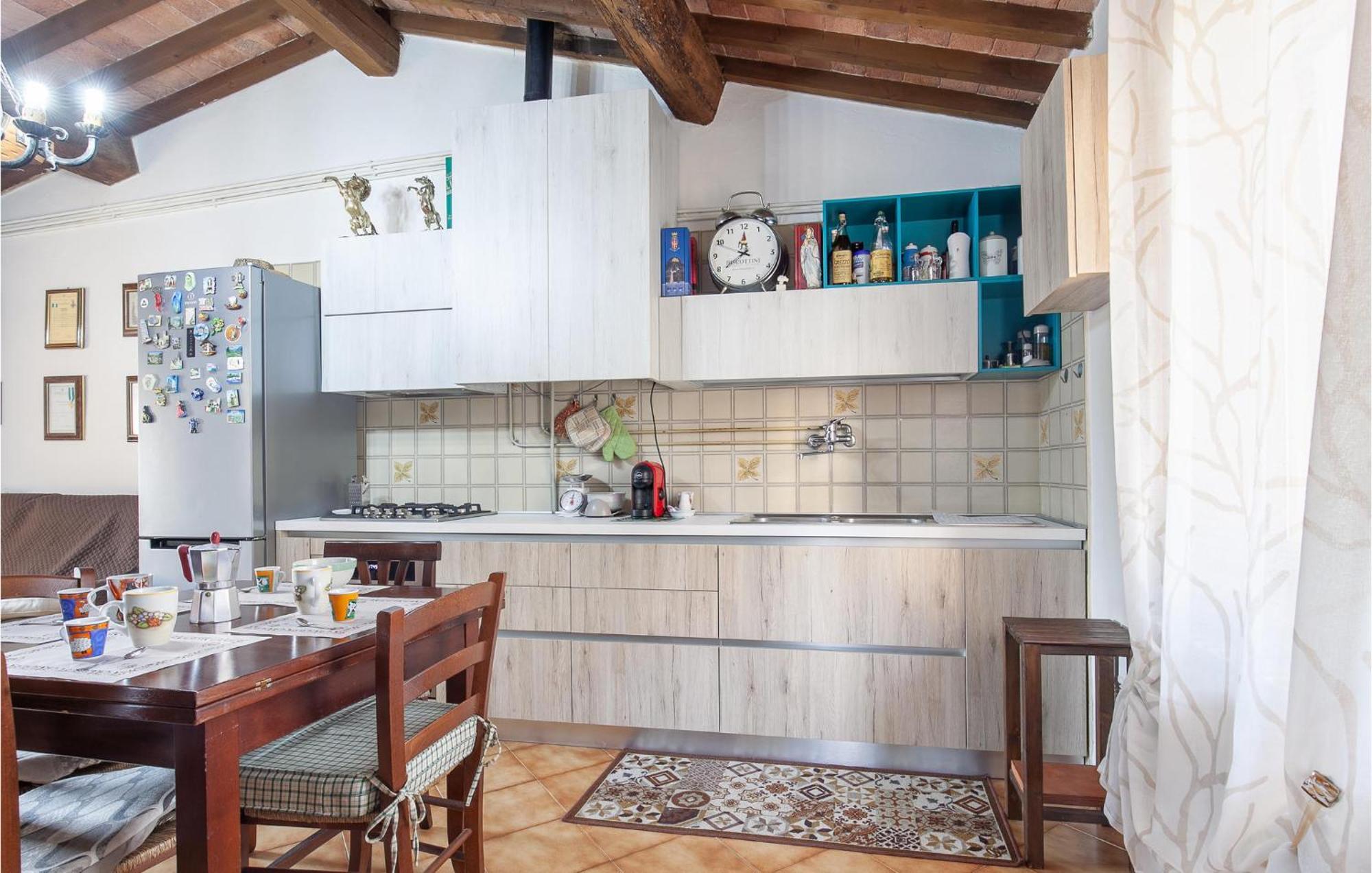 Awesome Home In Montefoscoli With Wifi Екстериор снимка