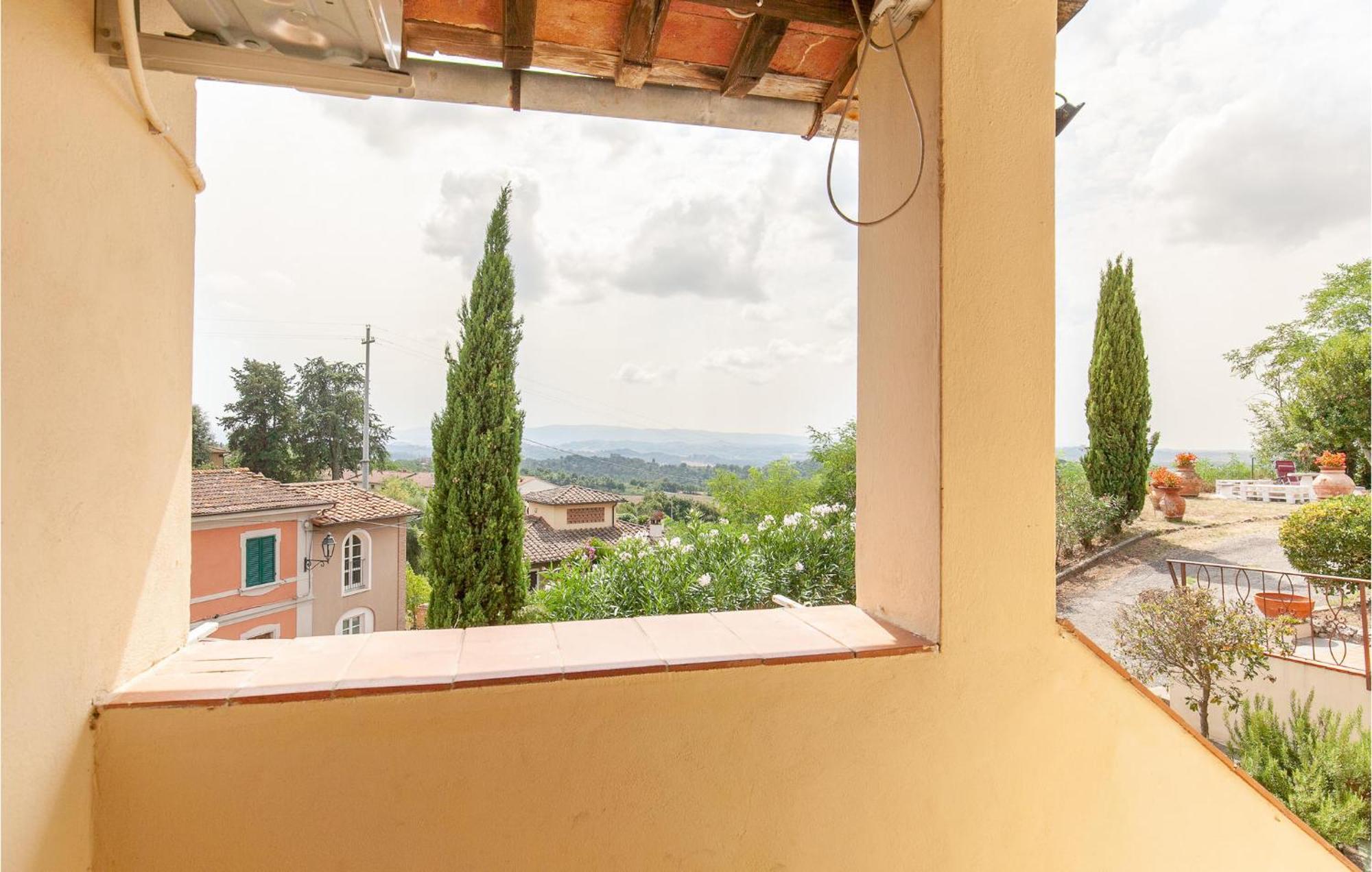Awesome Home In Montefoscoli With Wifi Екстериор снимка