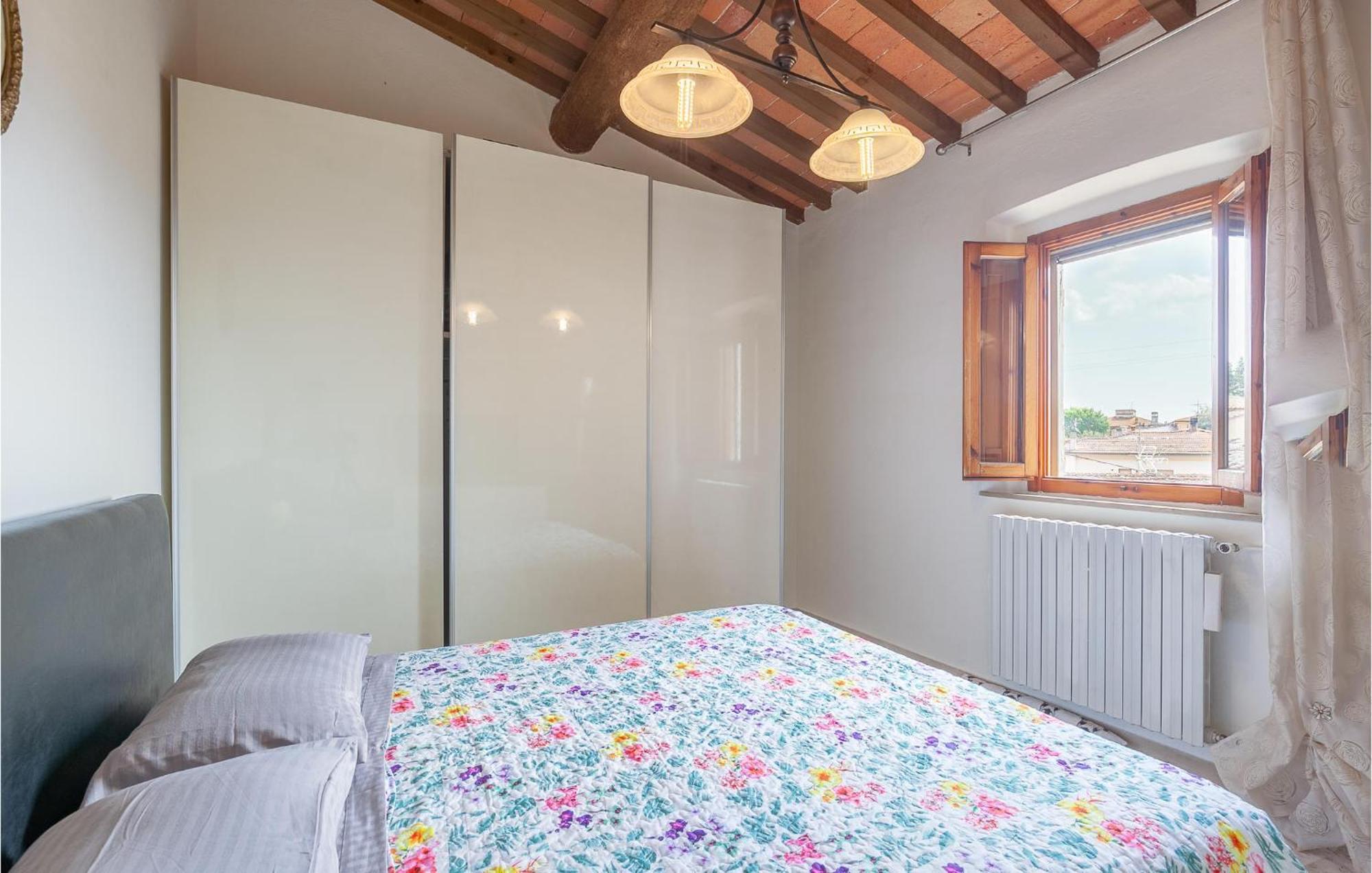 Awesome Home In Montefoscoli With Wifi Екстериор снимка
