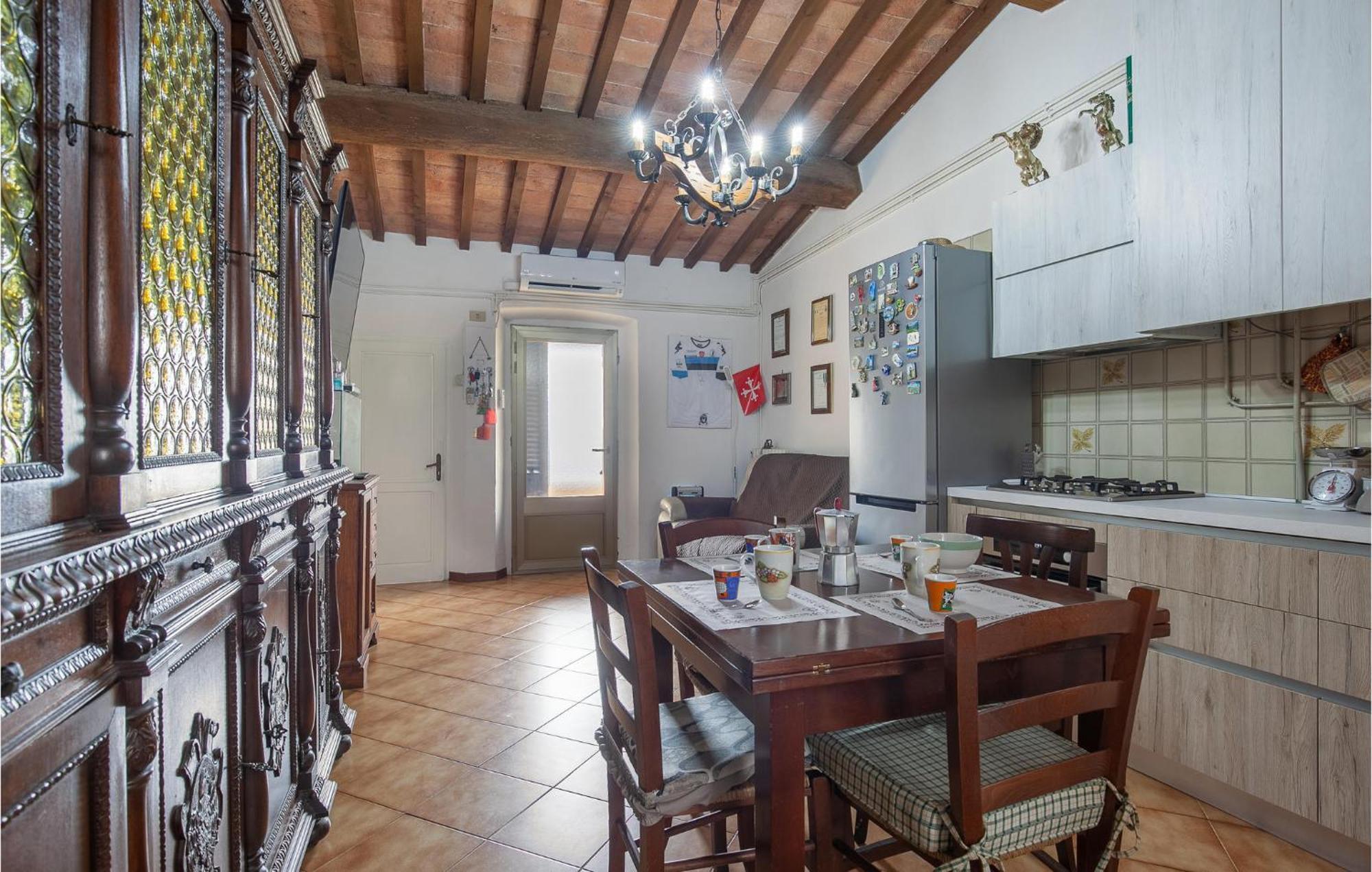 Awesome Home In Montefoscoli With Wifi Екстериор снимка